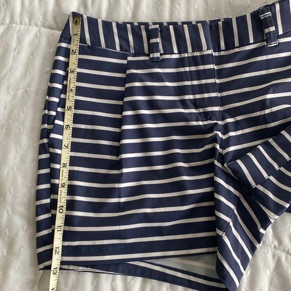 Women’s Nike Golf Shorts, size 6, navy blue with white stripes. - Picture 4 of 6
